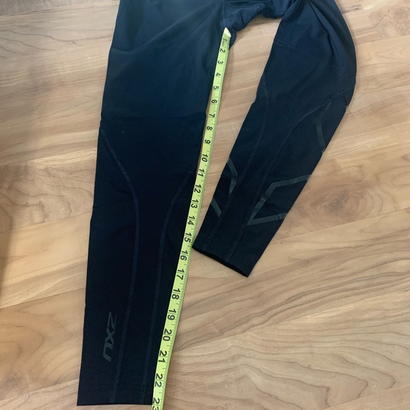 Compression Tights: 2XU - Picture 13 of 14